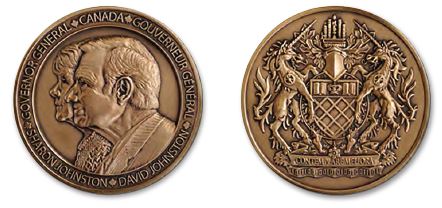 Devant et dos de la Médaille académique du Gouverneur général
